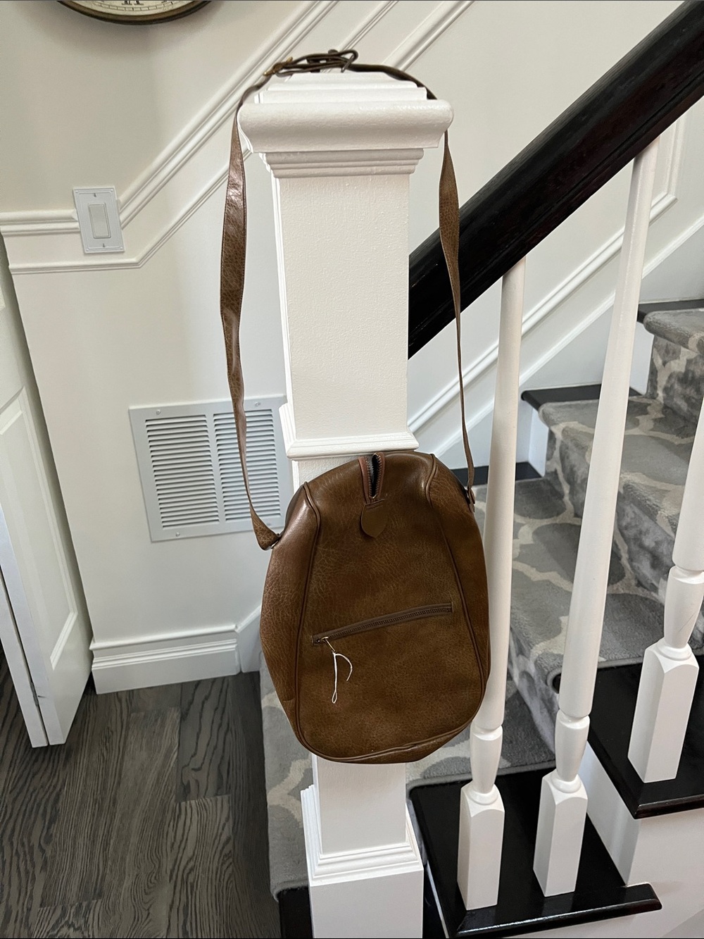 Source Unknown Brown Leather Messenger Sling Bag for Men